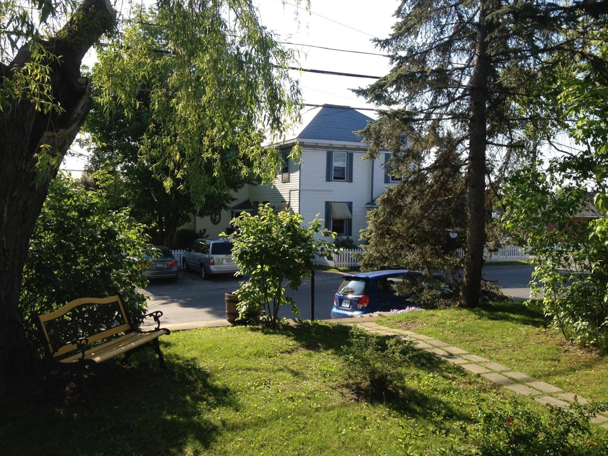 The Cove Inn Westport Exterior photo